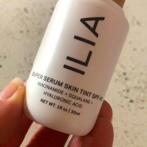 Ilia tinted super serum
